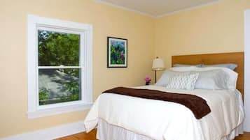 4 chambres, fer et planche à repasser, accès au Wi-Fi (inclus)