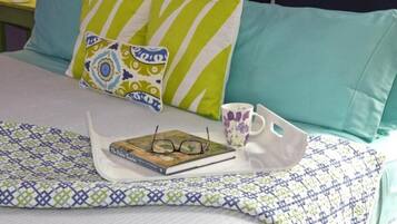 4 bedrooms, iron/ironing board, free WiFi, bed sheets