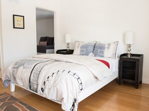 3 bedrooms, iron/ironing board, free WiFi, bed sheets