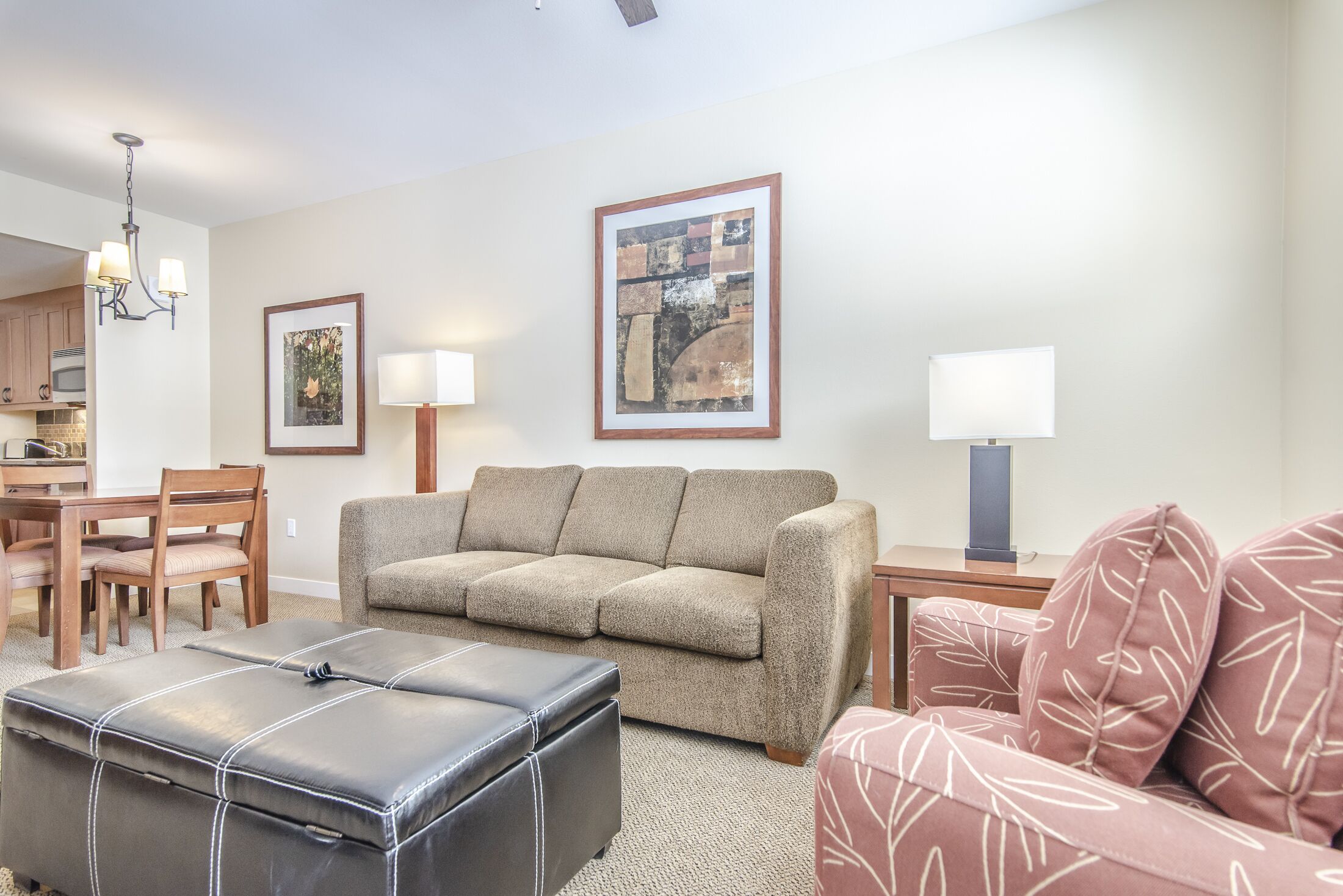 Ski in & ski out condo at the resort of WP. Access to shared hot tub
