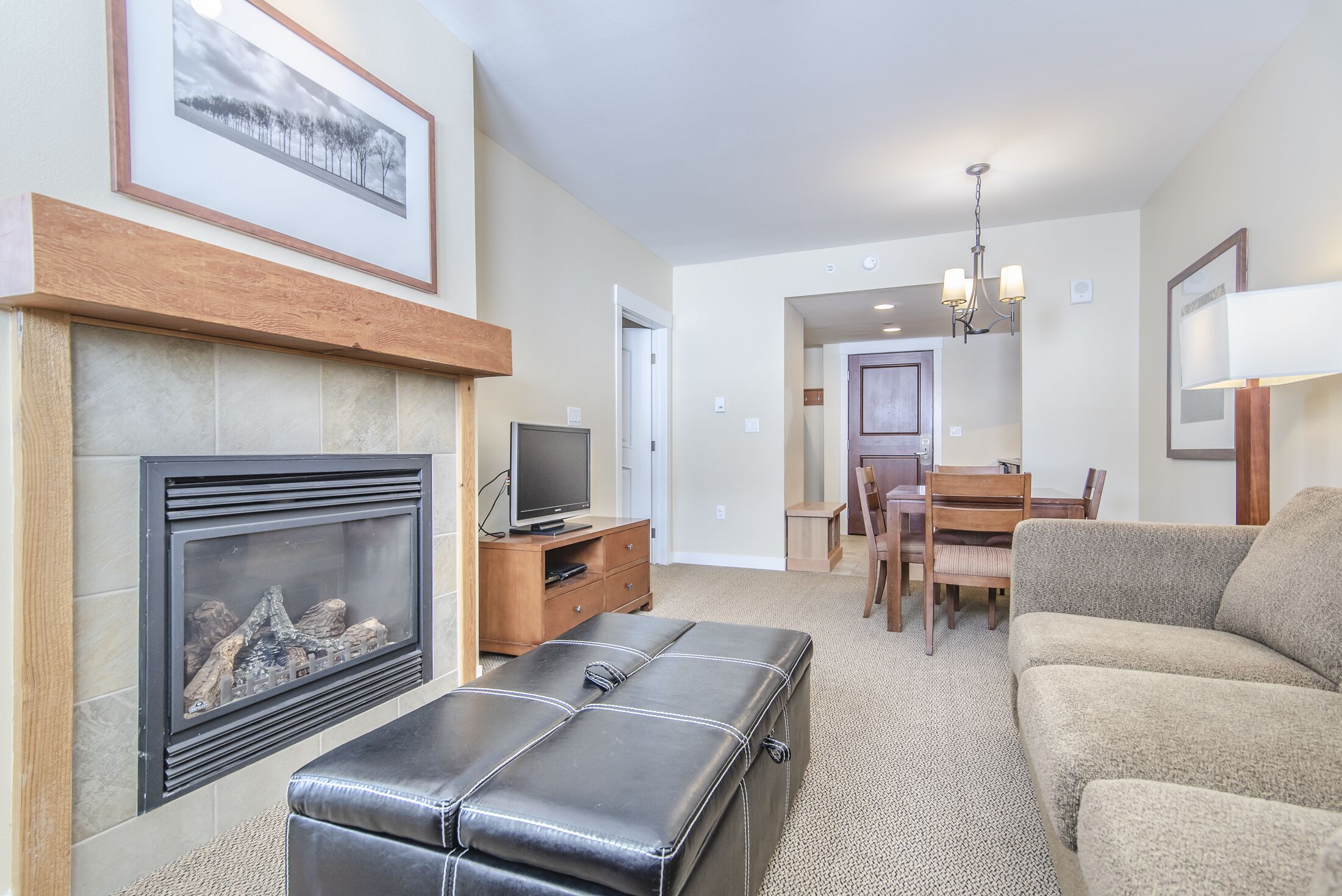 Ski in & ski out condo at the resort of WP. Access to shared hot tub