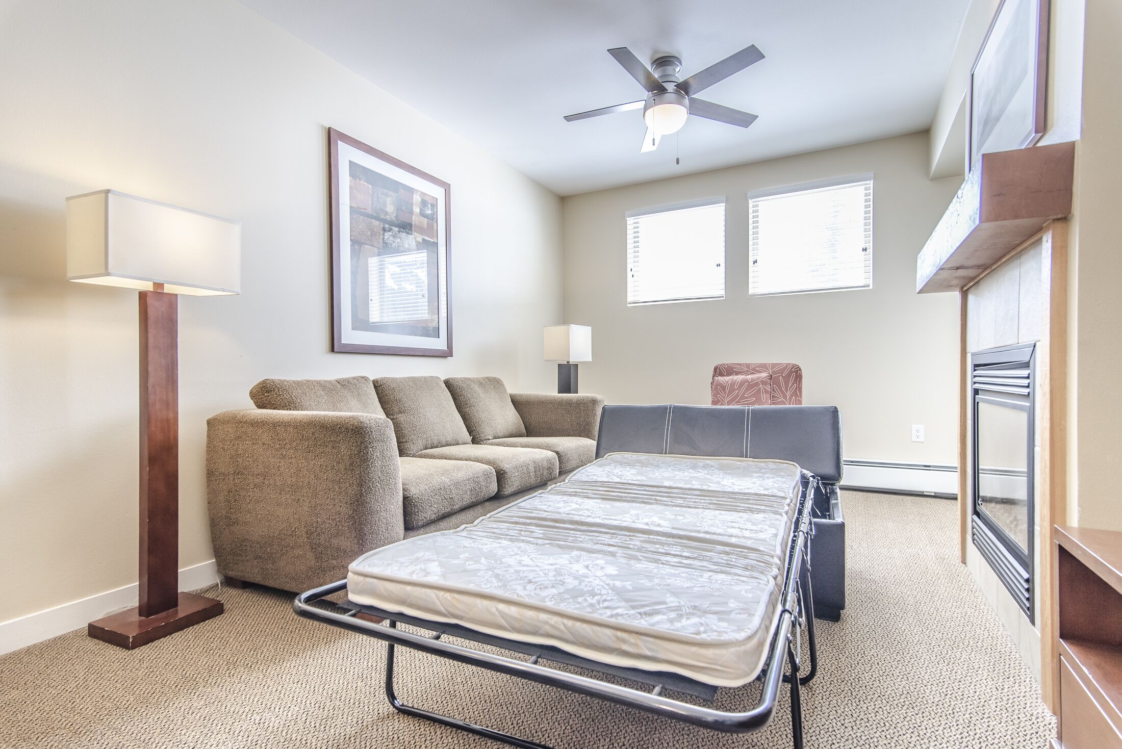 Ski in & ski out condo at the resort of WP. Access to shared hot tub