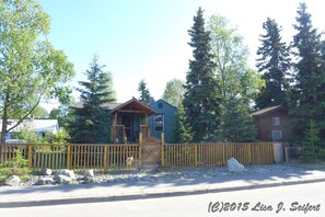 المنشأة من الخارج