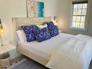 3 slaapkamers, een strijkplank/strijkijzer, reisbedje, wifi