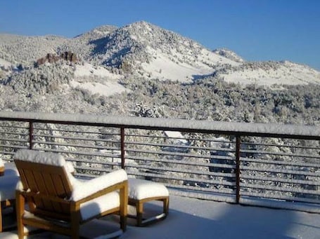 Property grounds. Luxury home in prime downtown location: views of the Rocky Mountains