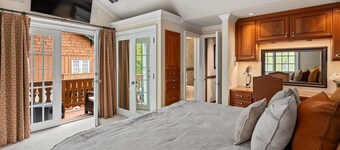 Best location in town!  Elegant and a great place for entertaining. 