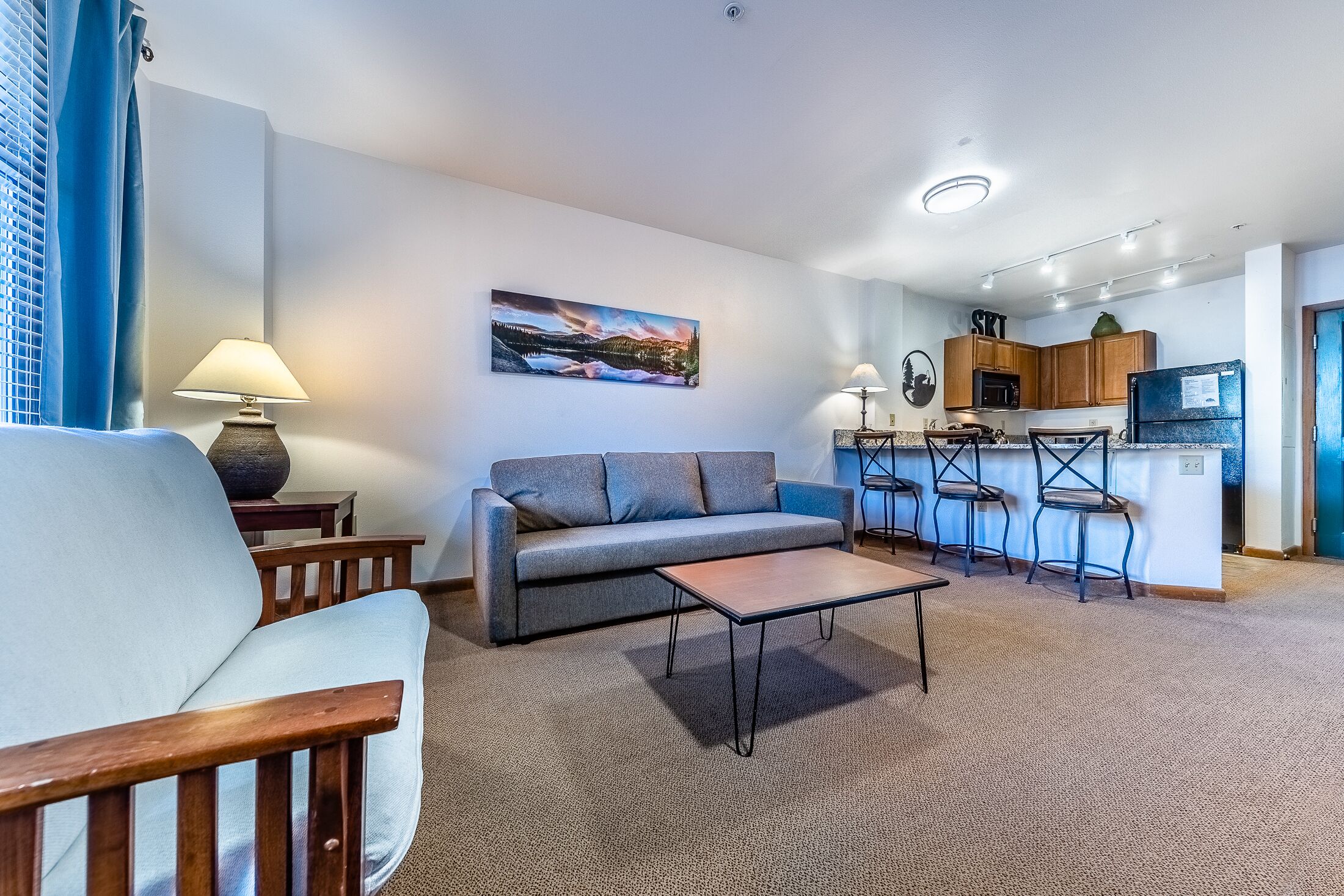 Recently remodeled Ski in/Ski out condo right by New Gondola. Hot Tub access