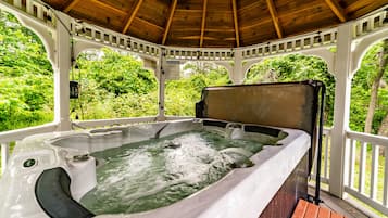 Bañera de hidromasaje exterior