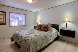 2 bedrooms, iron/ironing board, free WiFi, bed sheets - Bear Creek Ranch in tranquil setting near Yosemite Valley/Merced River (Catheys Valley)