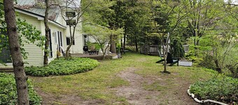 Secluded Cottage On Beautiful Stony Lake and Creek