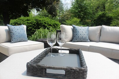 FOOTBALL WEEKEND GET-A-WAY - with outdoor space to die for.