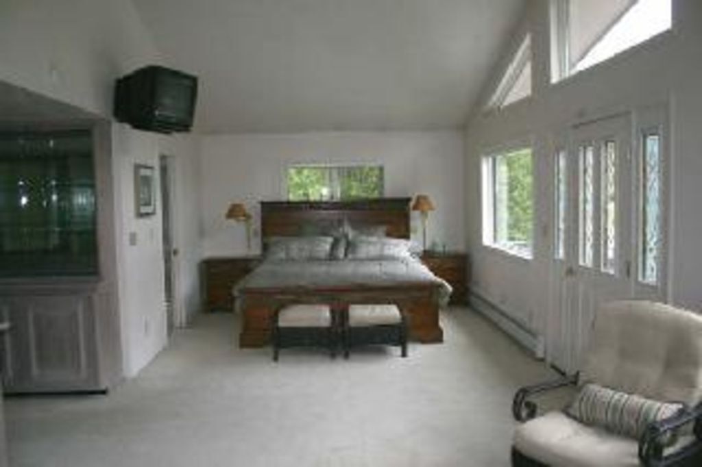 Kenai River B-n-B Vacation Rental Home