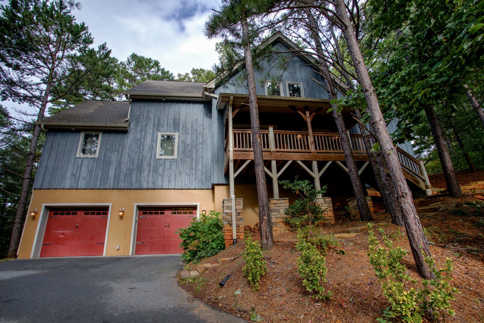Winters Haven - a Luxurious Asheville Mountain Timber Frame Cabin W/Hot Tub & more!