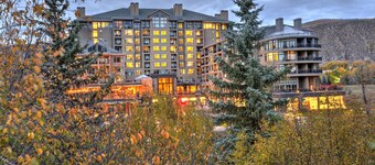 Resort And Spa, Ski in/out, Ski Valet, Concierge, Hot tub, Pvt Balcony, 8th Fl