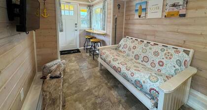 Yellow Lifeguard Stand - Kleines Haus mit kostenfreiem WLAN