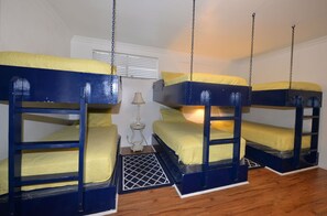 3 Schlafzimmer, Bügeleisen/Bügelbrett, Reisekinderbett, WLAN