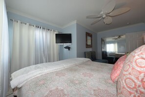 3 bedrooms, iron/ironing board, travel crib, WiFi