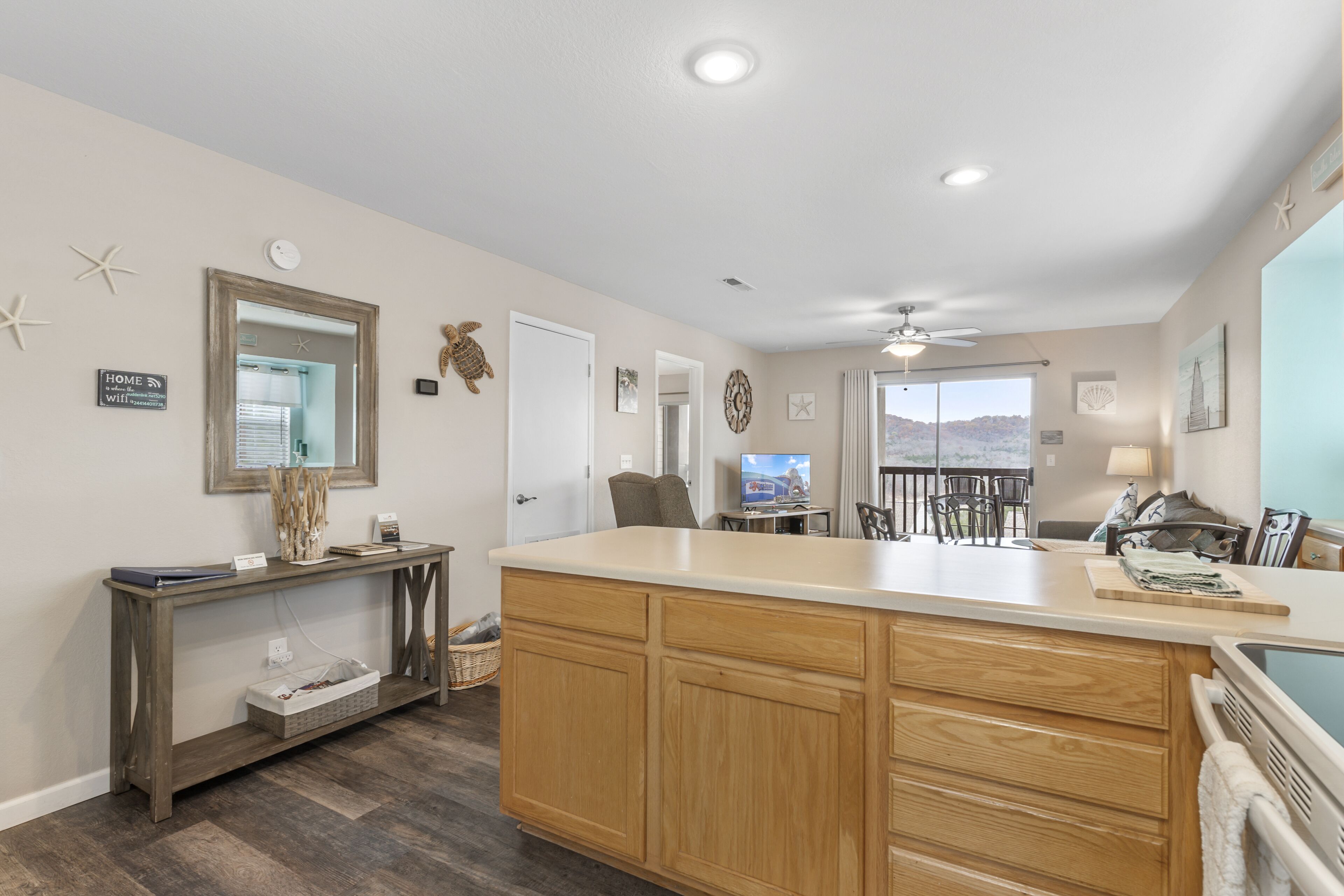 Amazing Views! Exceptional Location! Pet Friendly! You Can't Lose at the Lake