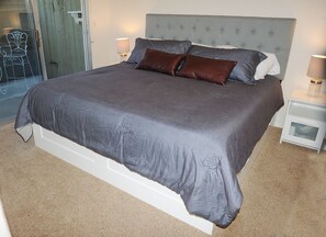 2 bedrooms, WiFi, bed sheets, wheelchair access
