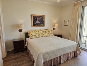2 slaapkamers, een strijkplank/strijkijzer, wifi, beddengoed