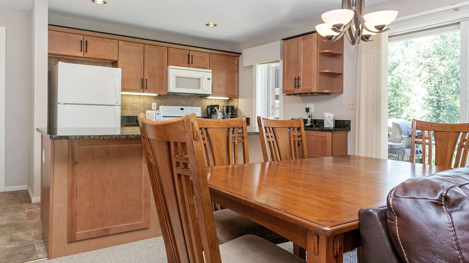 Aspen - Woodbridge Condos 7A