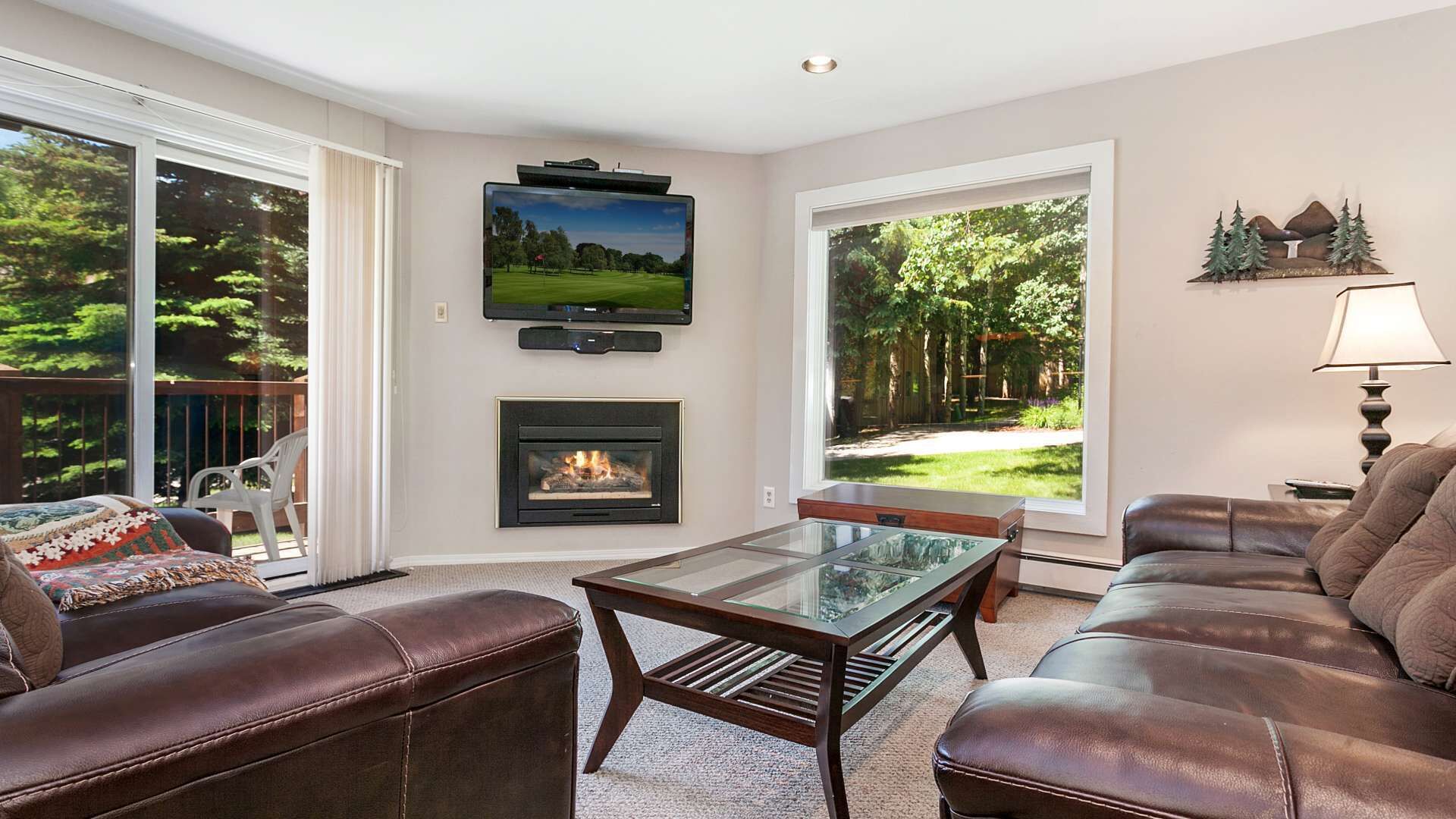 Aspen - Woodbridge Condos 7A