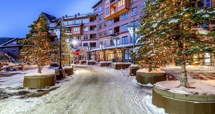 Ski in Ski out 1 makuuhuone Zephyr Mountain Lodgessa. Upeat näkymät rinteille