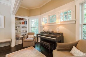 Interior - THE ANSLEY- Luxurious Ansley Park Home in heart of Midtown (Atlanta)