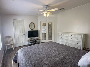 3 bedrooms, Internet