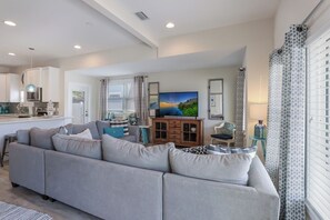 Una Smart TV, libros