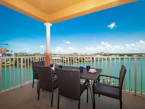 waterfront vacation rental condo Clearwater Beach