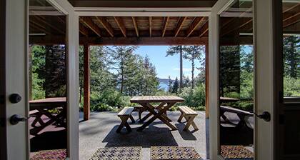 Escapada a la isla de San Juan con un viaje en ferry de siete minutos a la isla de Güemes