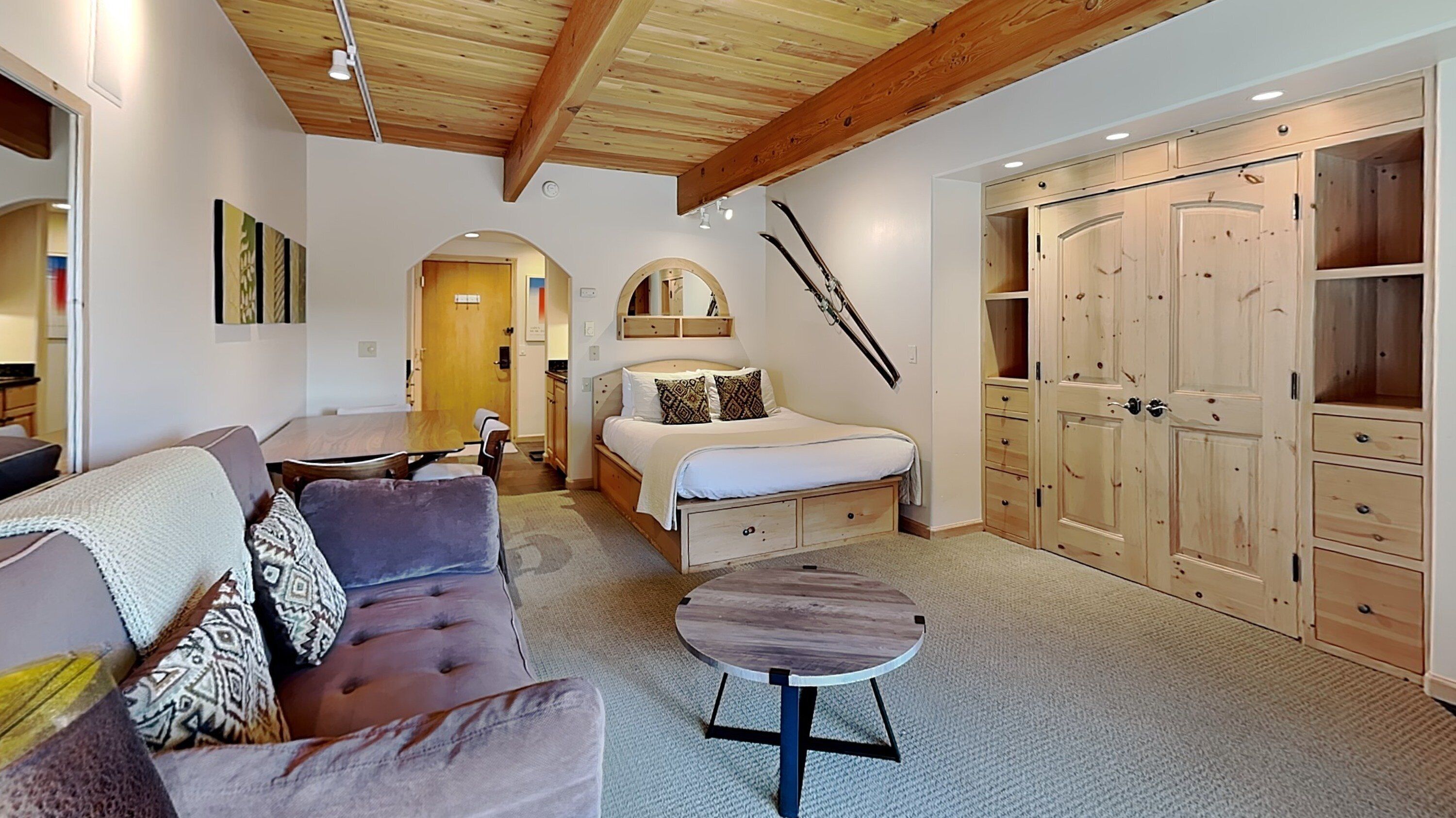 1 sovrum, strykjärn/strykbräda, resesäng och wi-fi