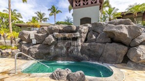 Pool - Tropical Villa w/Beach Club Access ★Quiet Location★Bikes and Beach Gear★Walk to Restaurants (Kamuela)