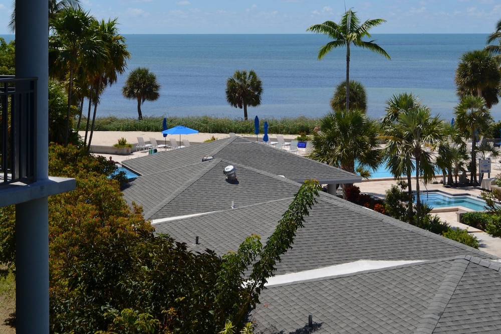Key Wes't Best- Upgraded condo 5 mins to Smathers Beach Fantastic value