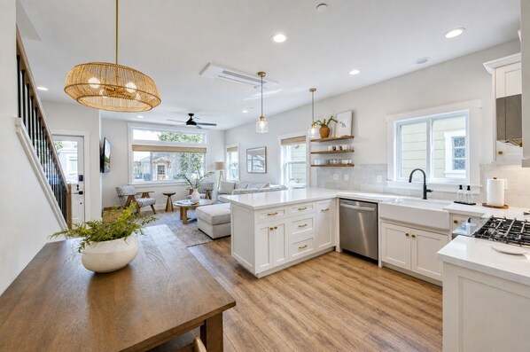 Fridge, microwave, oven, stovetop - 304S - Stunning New Home on the flats (Avalon)