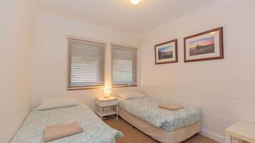 2 bedrooms, free WiFi, bed sheets