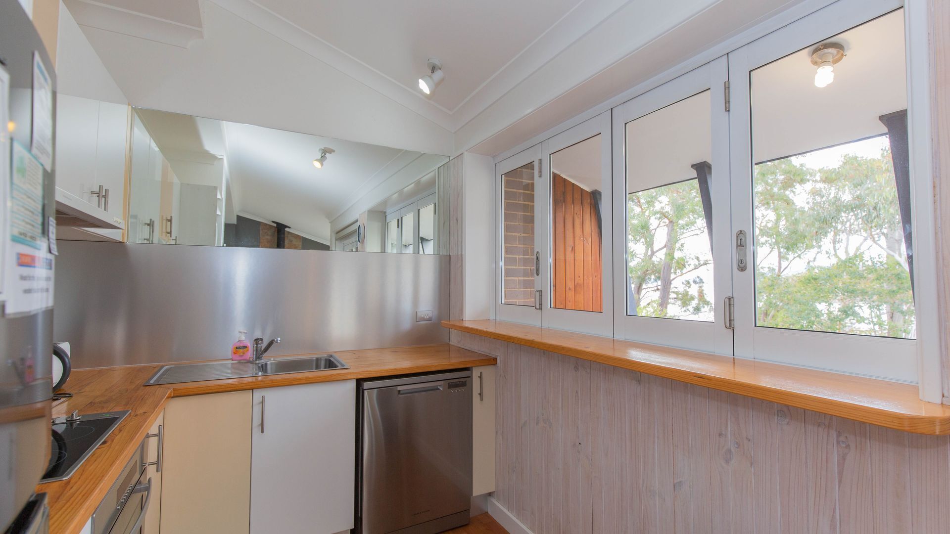 Dauphine - 1/23 Townsend Street — image 6