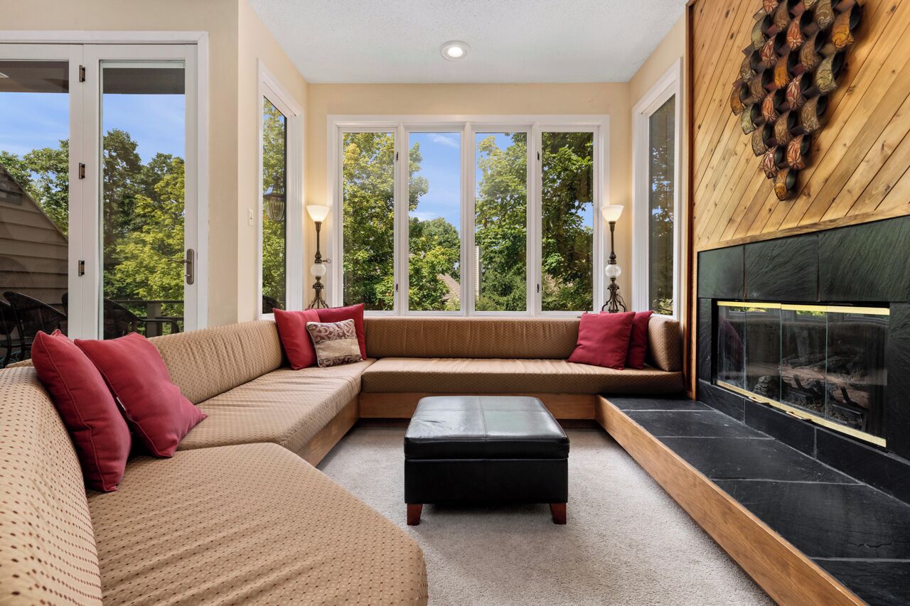 Wintergreen Resort Home, @  top of mountain with shuttle acces to Ski Lifts