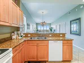 Fridge, microwave, oven, stovetop - Harborview Grande 600 Your Luxurious Clearwater Beach Condo Vacation Retreat! (Clearwater Beach)