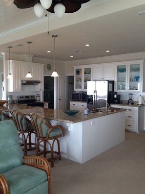 Fridge, microwave, dishwasher, coffee/tea maker