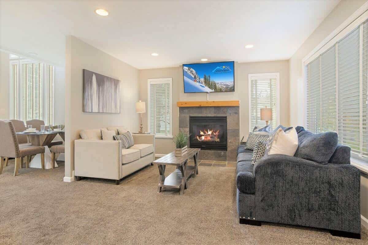 Smart TV, fireplace, offices