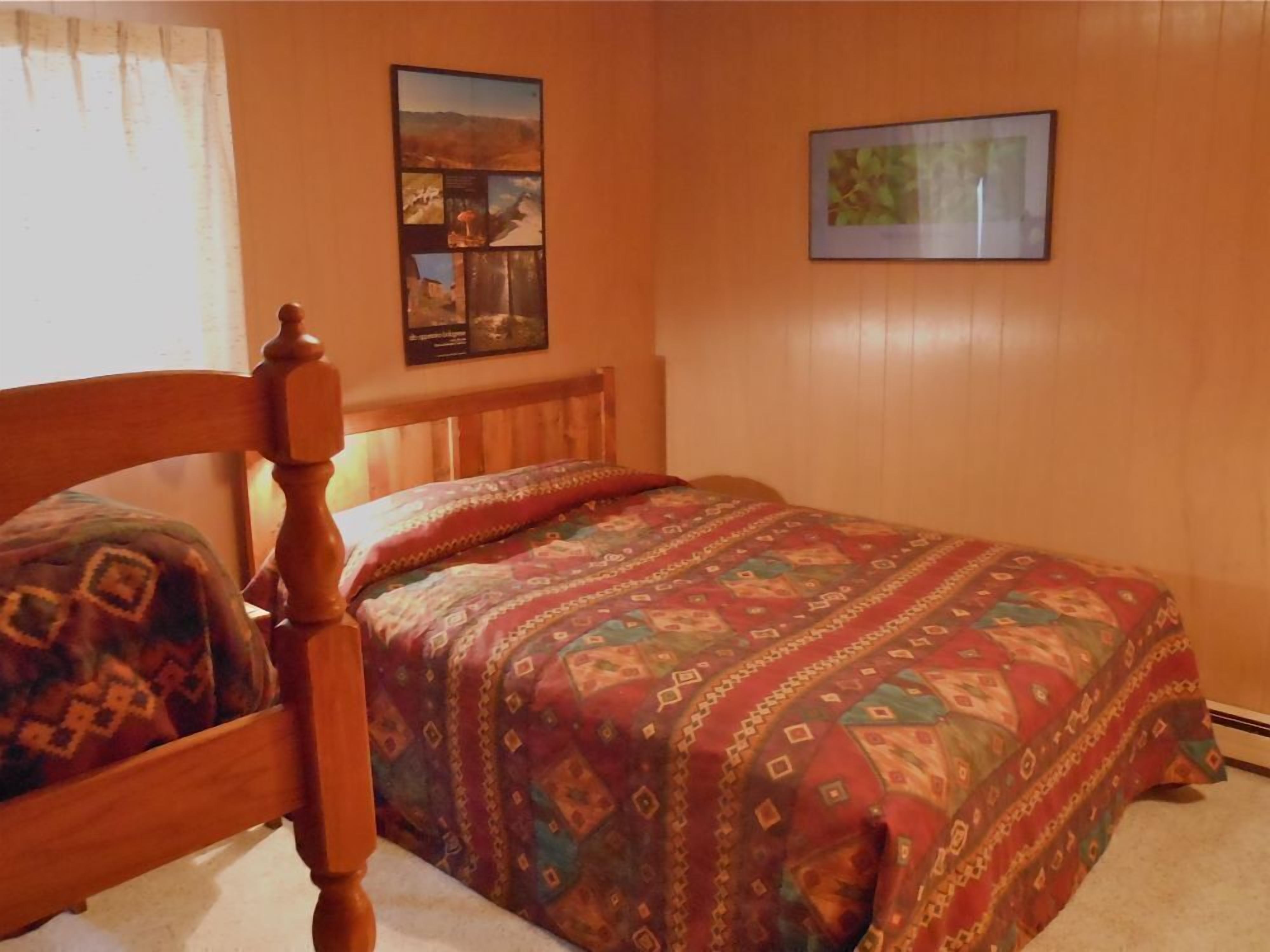 Quaint, Dog-Friendly Mountain Condo