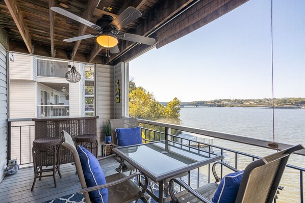 Property grounds - Bridge Pointe Condo 220, where you'll fall in love with the Lake! (Osage Beach)