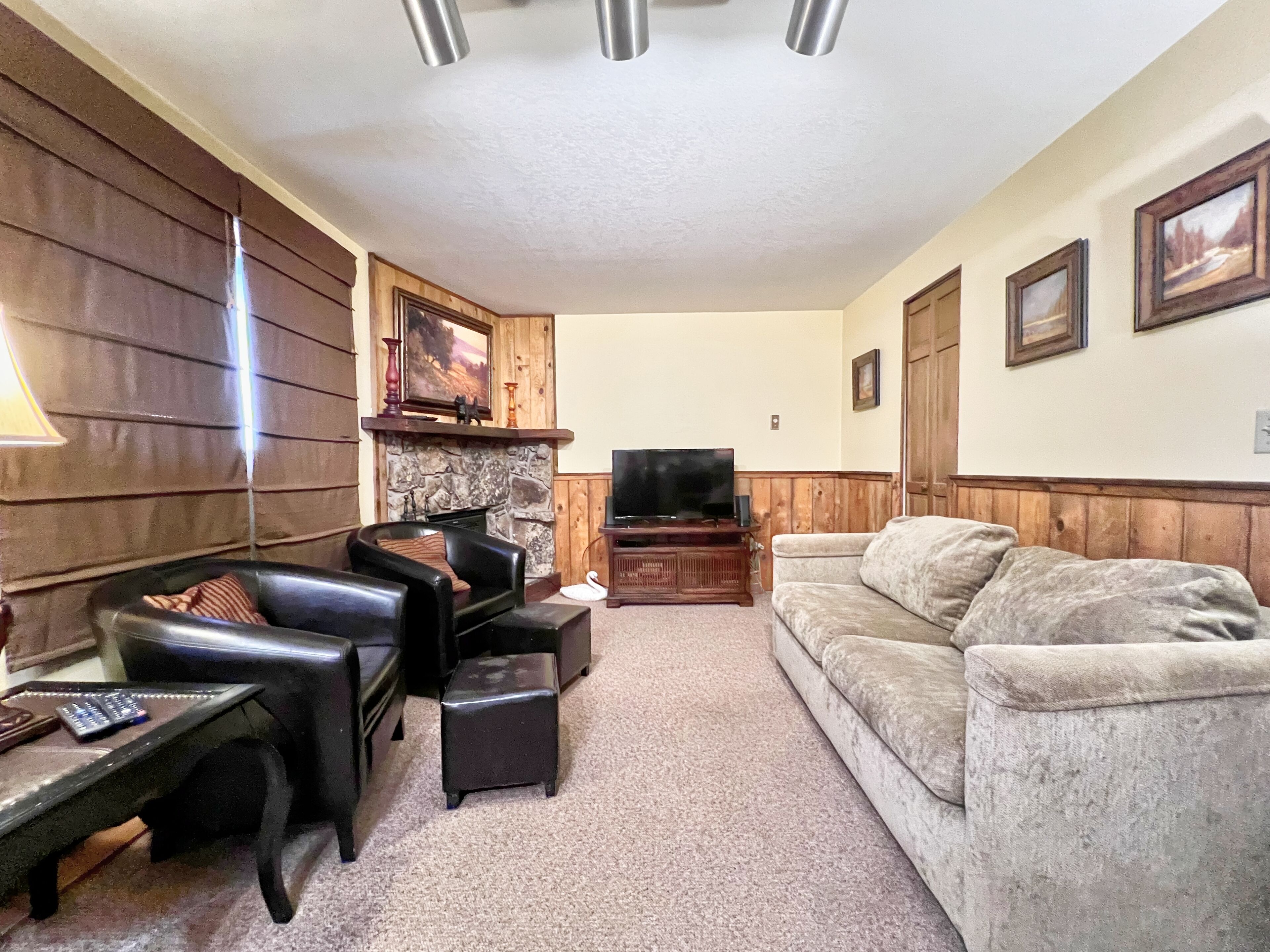 On Shuttle Route with Game Room! Great Rates!