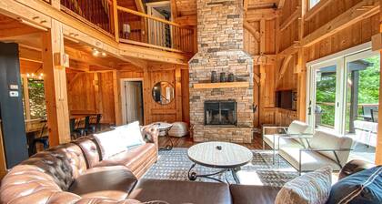 Mountain Haven | A Luxurious Asheville Timber Frame Cabin | Pet-Friendly with Hot Tub & Game Room