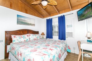 2 bedrooms, desk, iron/ironing board, travel cot