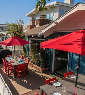 Outdoor dining - Dec. Sale! 25Min2Disney! ACParkingrEVBikesWasher (Newport Beach)