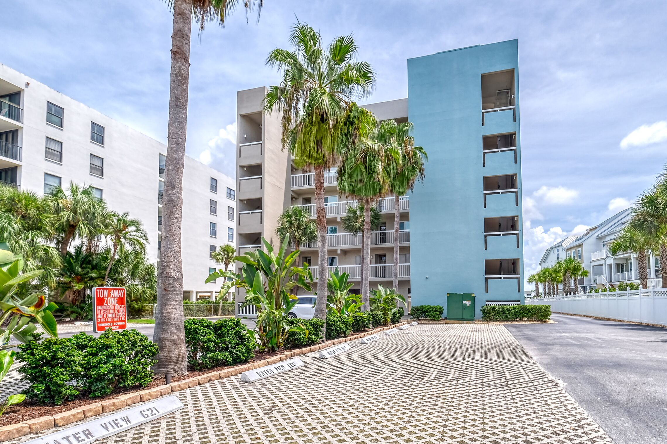 Great Intracoastal Condo with Private Beach Access