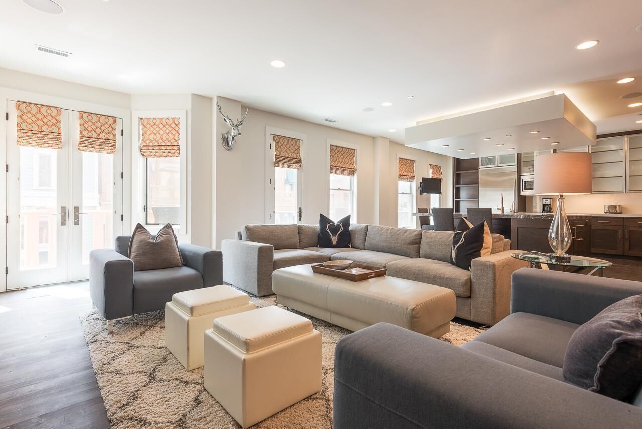 Ski Season Availability! Posh Condo on Main St with Rooftop deck, Hot tub and Home theater